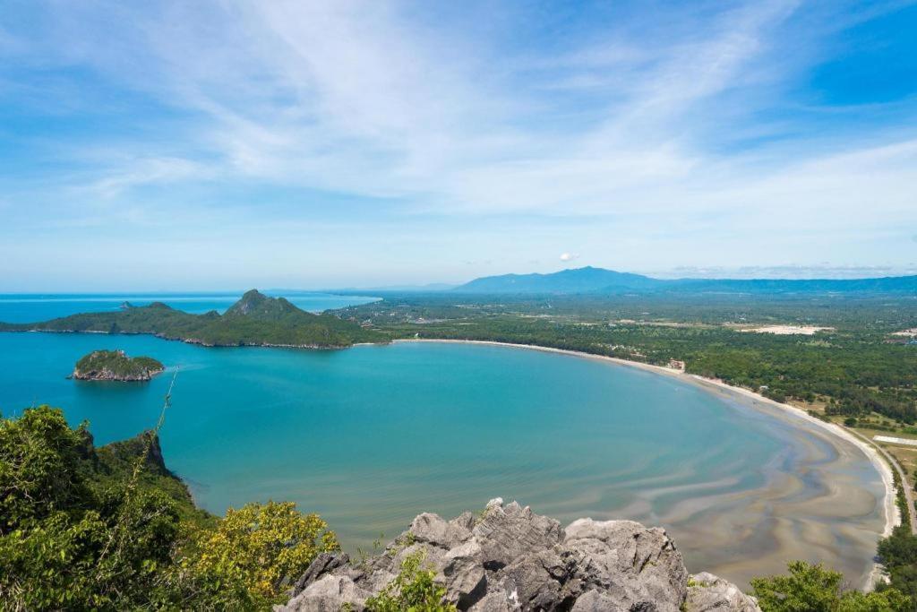 Prachuap Grand Hotel Prachuap Khiri Khan Extérieur photo