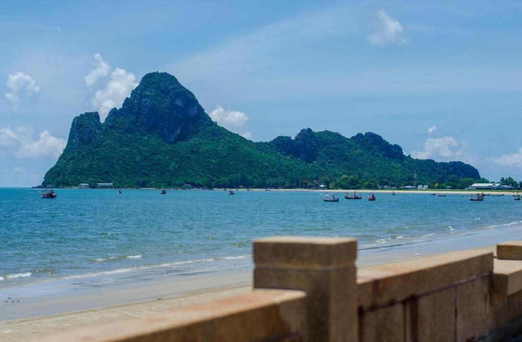 Prachuap Grand Hotel Prachuap Khiri Khan Extérieur photo